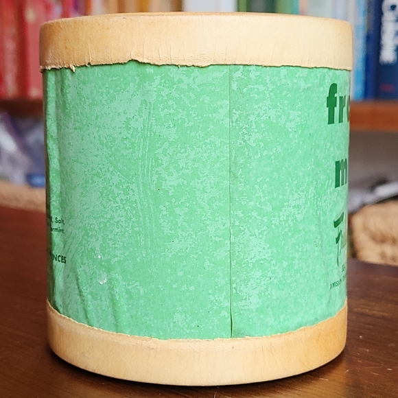 Vintage Frango Mints Round Box and Holiday Wrap 1950s - Picture 4 of 14